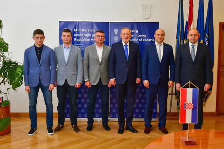 Slika /slike/2025/Bozinovic_Ukrajina_20_5_2025.jpg